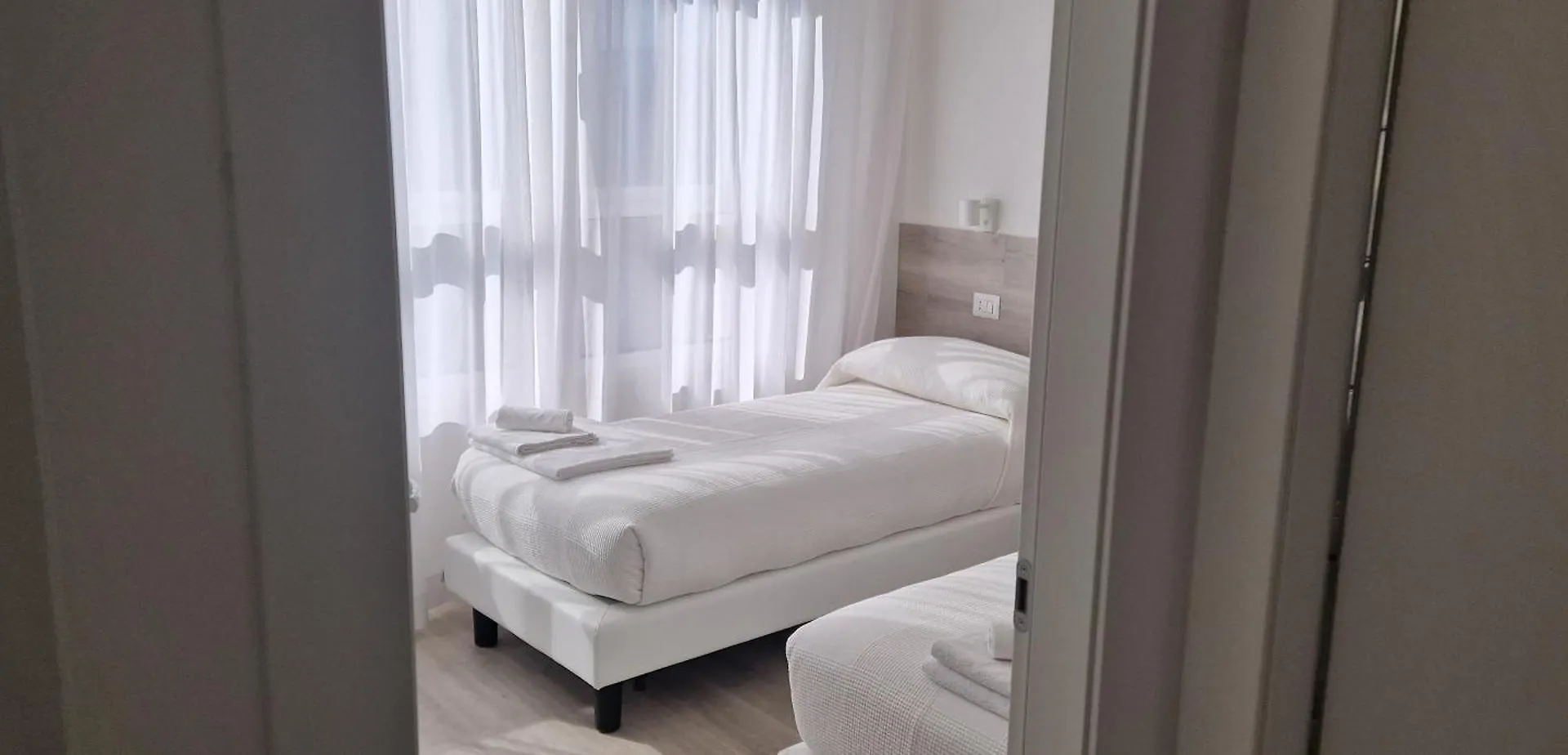 Lamar Suites Seafront Apartments Misano Adriatico 0*,  Italie